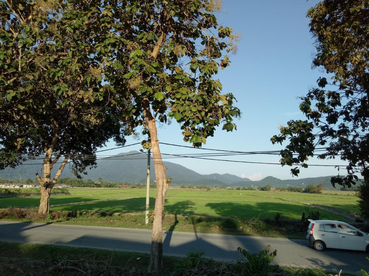 Idul Sunrise View Hotel Pantai Cenang  Bagian luar foto